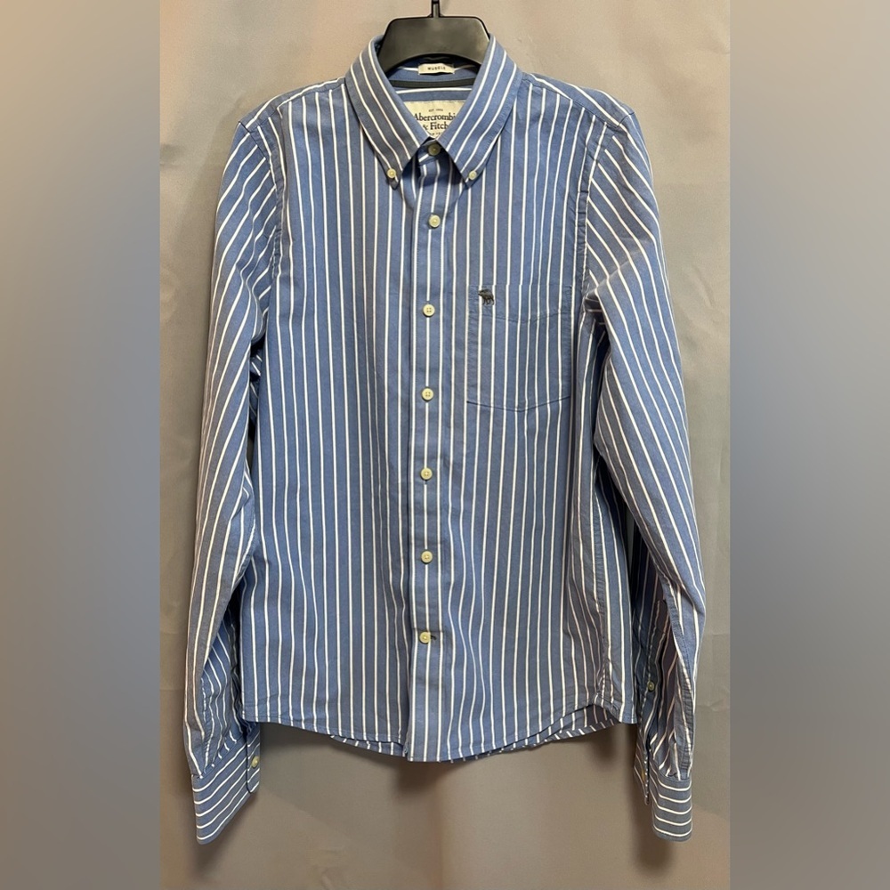 Abercrombie & Fitch Men's Sz‎ XL Muscle Fit Shirt Blue White Stripe Pinstripe